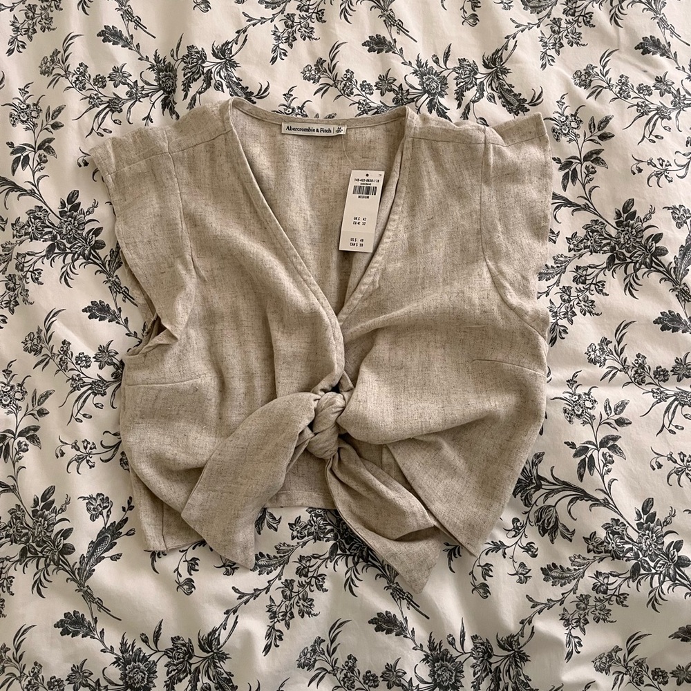 Abercrombie Cropped Linen Shirt